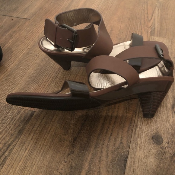 🍒 LE CHATEAU Brown leather shoes…NWOT!! - Picture 2 of 2